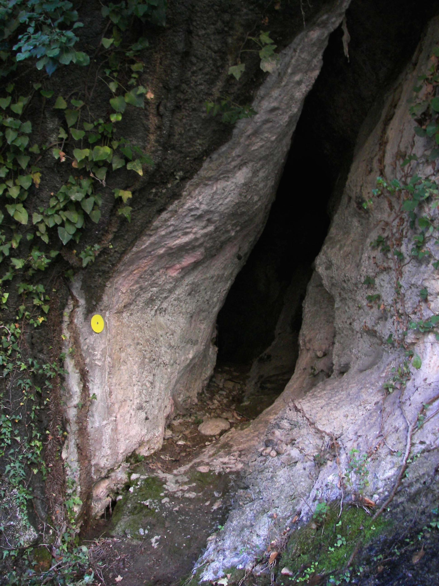 monopati_spilias